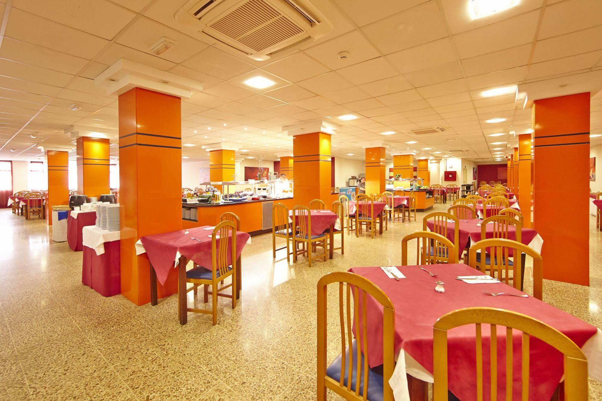 Mll Caribbean Bay Hotel El Arenal  Exterior photo
